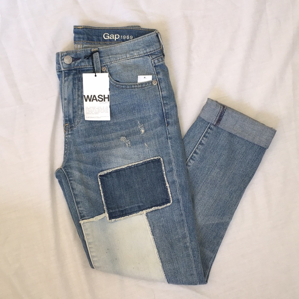 LAST CHANCE!! Distressed / patch boyfriend Jeans